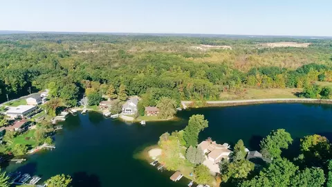 View/Area - 326 Midlakes Blvd, Plainwell, MI 49080 photo 4 of 8