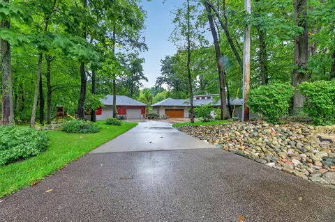 Exterior - 326 Midlakes Blvd, Plainwell, MI 49080 photo 3 of 10