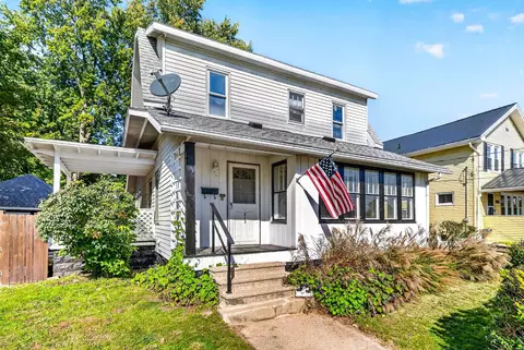225 E Lincoln St, Hastings, MI 49058