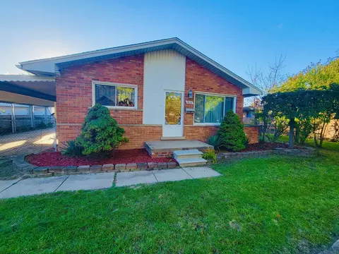 820 S Venoy Rd, Westland, MI 48186