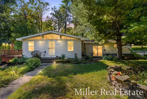 2677 Chippewa Trl, Hastings, MI 49058