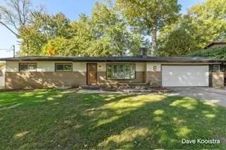 1575 Mullins Ave NW, Grand Rapids, MI 49534