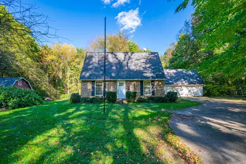 2211 Meachem Rd, Battle Creek, MI 49017