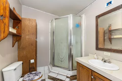 Bath - 1125 S Ransom Rd, White Cloud, MI 49349 photo 2 of 2