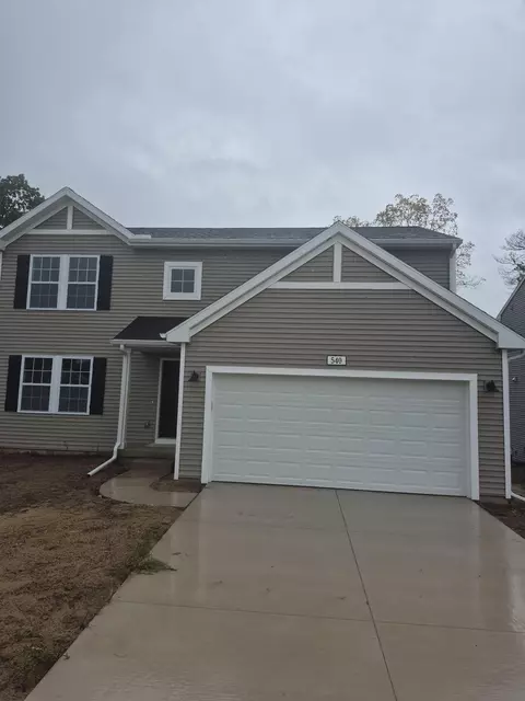 540 Snow Pine Ct, Cedar Springs, MI 49319