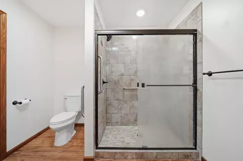 Bath - 8654 Mccain Rd, Parma, MI 49269 photo 5 of 5