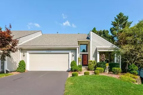5085 N Quail Crest Dr SE #83, Grand Rapids, MI 49546