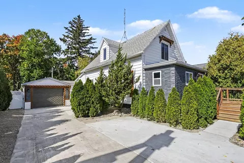 2416 Niles Ave, St. Joseph, MI 49085