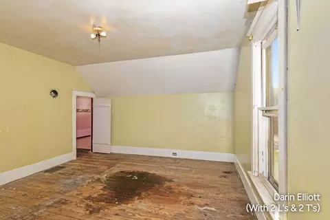 Bedroom - 610 Root St, Belding, MI 48809 photo 3 of 7