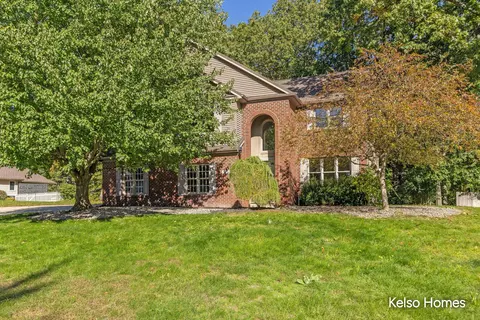 2474 Candlestick Ave SE, Grand Rapids, MI 49546