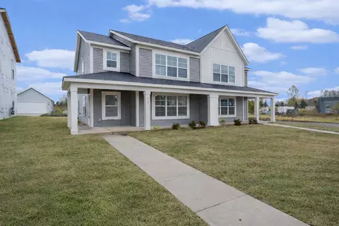 883 Main St, Holland, MI 49423