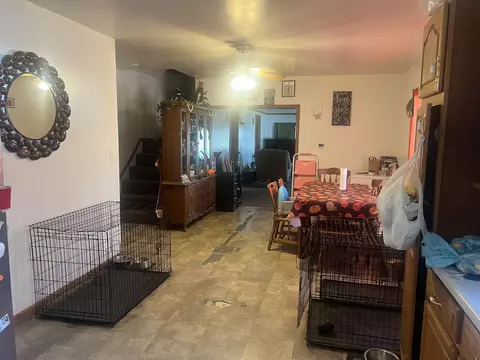Entry Way - 422 N Walker St, Bronson, MI 49028 photo 1 of 1