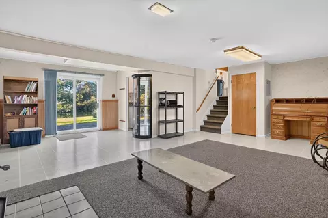 Living - 4451 Bonnymede St, Jackson, MI 49201 photo 7 of 7