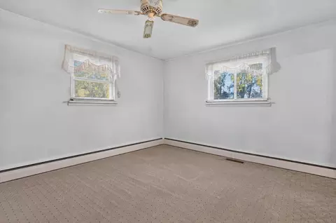 Bedroom - 4451 Bonnymede St, Jackson, MI 49201 photo 5 of 8