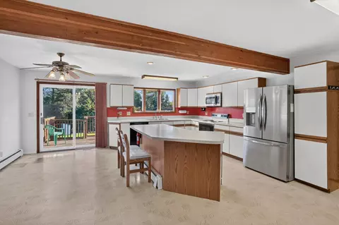 Kitchen - 4451 Bonnymede St, Jackson, MI 49201 photo 1 of 6