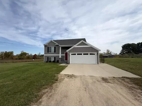 Exterior - 13330 S Marsh Way, Grant, MI 49327 photo 9 of 10