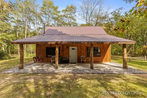 3982 E Bricker Rd, Fenwick, MI 48834