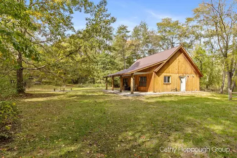 Exterior - 3982 E Bricker Rd, Fenwick, MI 48834 photo 3 of 5