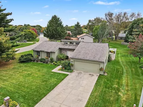 125 Jacaranda Dr, Battle Creek, MI 49015