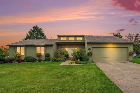 125 Jacaranda Dr, Battle Creek, MI 49015