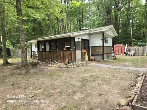 6384 E Ridge Ave, Fountain, MI 49410