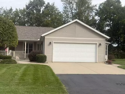 107 Oakwood Dr, Coldwater, MI 49036