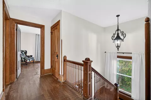 Entry Way - 205 S Dettman Rd, Jackson, MI 49203 photo 6 of 7