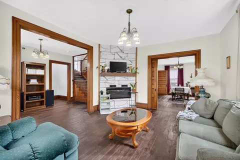 Living - 205 S Dettman Rd, Jackson, MI 49203 photo 3 of 4