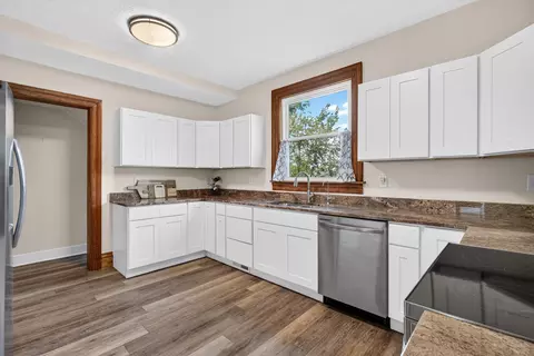 Kitchen - 205 S Dettman Rd, Jackson, MI 49203 photo 1 of 5