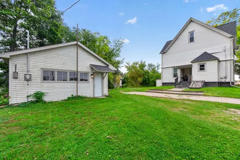 Exterior - 205 S Dettman Rd, Jackson, MI 49203 photo 6 of 10