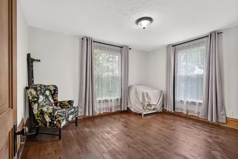 Bedroom - 205 S Dettman Rd, Jackson, MI 49203 photo 5 of 5