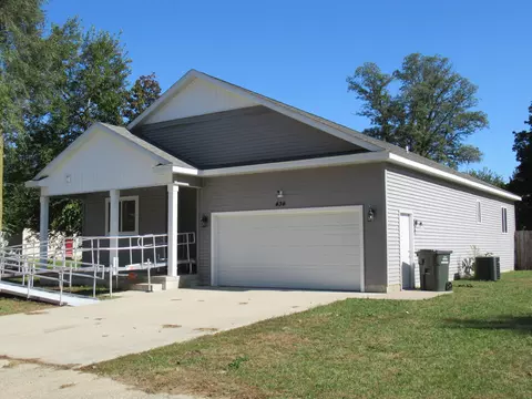 434 Abbey St, Muskegon, MI 49442