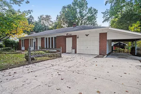 34341 1st St, Paw Paw, MI 49079