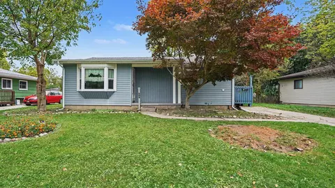 509 Wilkinson St, Chelsea, MI 48118