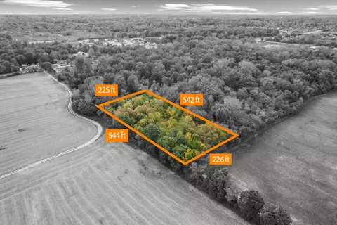 56084 11 Mile Rd, South Lyon, MI 48178