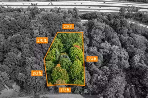 28360 Summit Dr, Novi, MI 48377