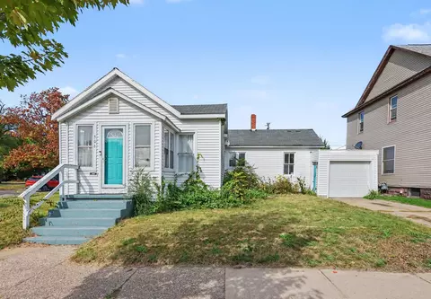 506 W Muskegon Ave, Muskegon, MI 49441