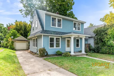 1206 Fisk Rd SE, Grand Rapids, MI 49506