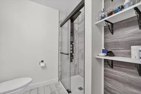 Bath - 407 High St, Marshall, MI 49068 photo 2 of 5
