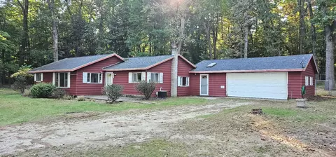 9894 Burda St, Grand Junction, MI 49056