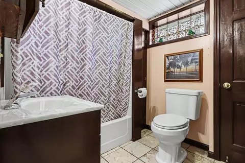Bath - 573 River Rd, Coldwater, MI 49036 photo 2 of 2