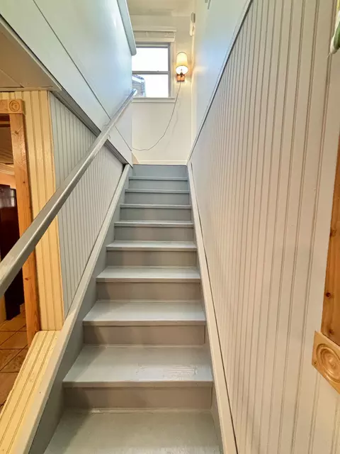 Entry Way - 573 River Rd, Coldwater, MI 49036 photo 2 of 2
