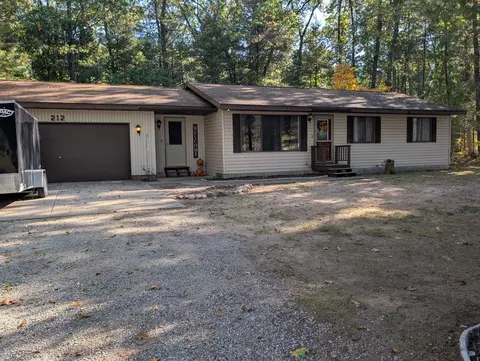 212 S Broton Rd, Muskegon, MI 49442