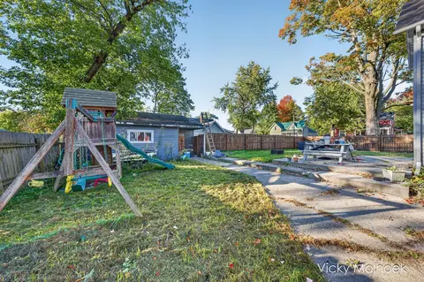 Exterior - 221 W Center St, Belding, MI 48809 photo 5 of 8