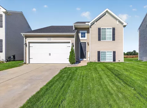 1656 Ives Mill Ln, Vicksburg, MI 49097