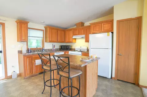 Kitchen - 530 E Rainbow Rd, Newaygo, MI 49337 photo 2 of 3