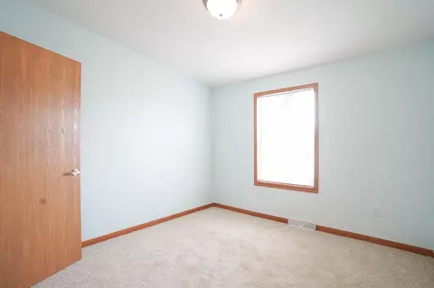 Bedroom - 530 E Rainbow Rd, Newaygo, MI 49337 photo 3 of 5