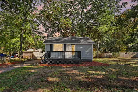 2826 Debaker Rd, Muskegon, MI 49444
