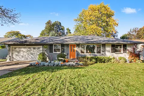 1805 Nottingham Ave, Kalamazoo, MI 49001