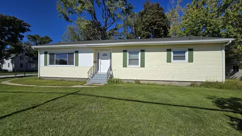 1788 Ruddiman St, Muskegon, MI 49441
